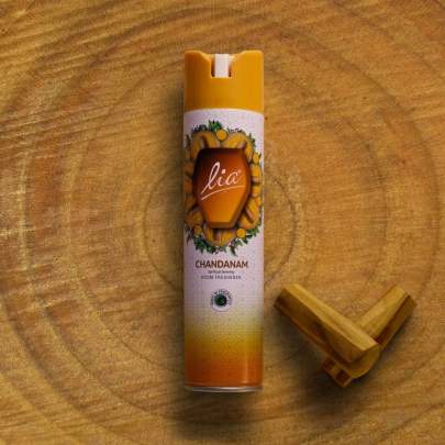 Lia Room Freshener - Chandanam, 224ml